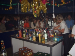som06